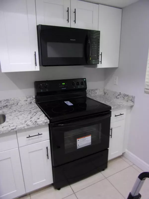 Port Saint Lucie, FL 34952,1505 SE Royal Green CIR U-203