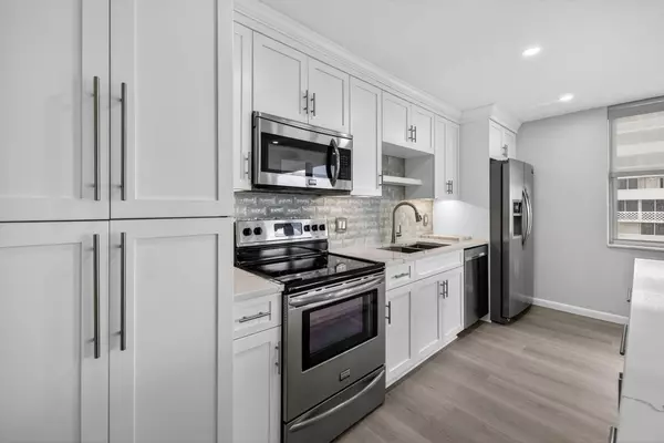 Boca Raton, FL 33432,1180 S Ocean BLVD 14d