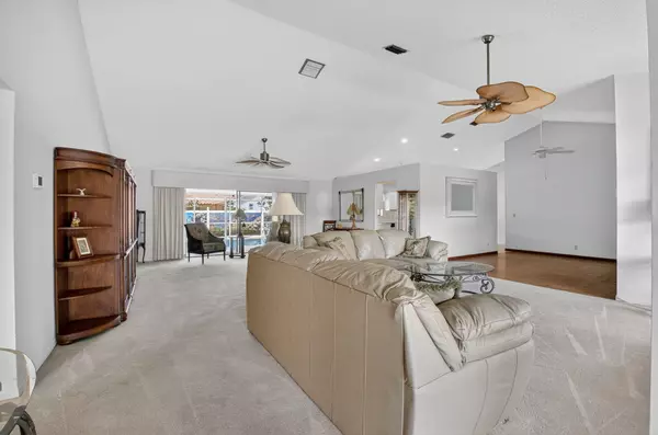 Boynton Beach, FL 33437,9541 Majestic WAY