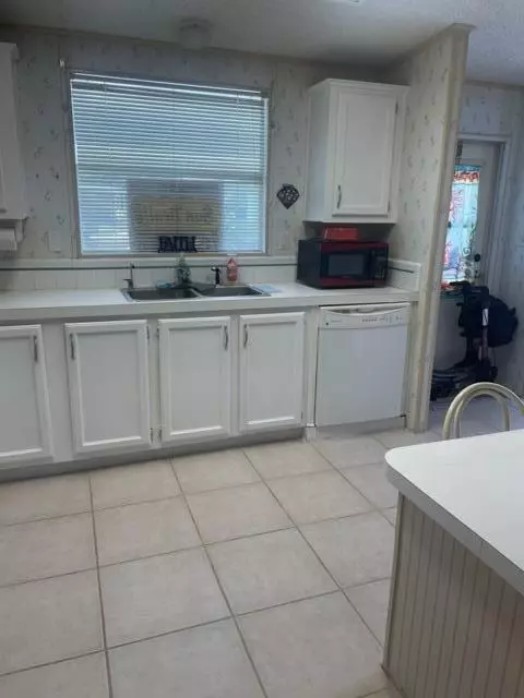 Stuart, FL 34997,7062 SE Yellowood LN