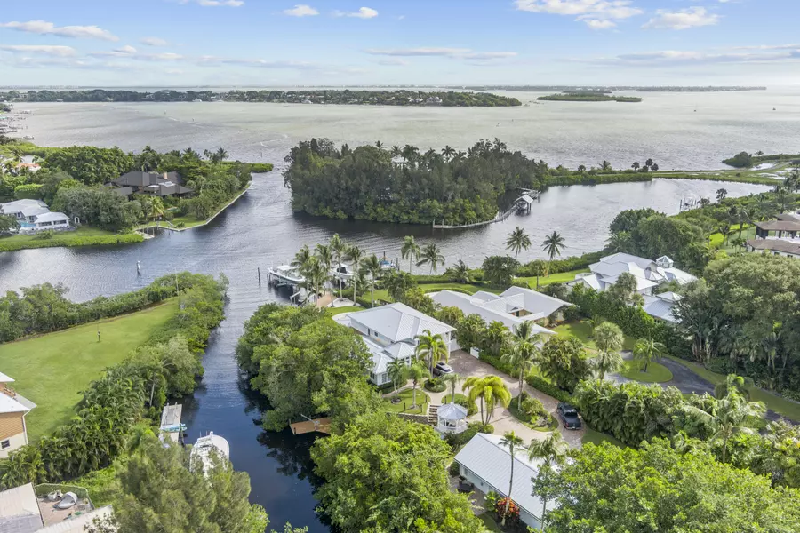 2897 SE Saint Lucie BLVD, Stuart, FL 34997