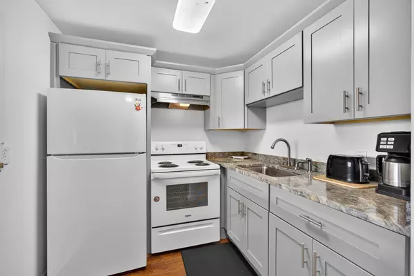 West Palm Beach, FL 33417,413 Southampton A