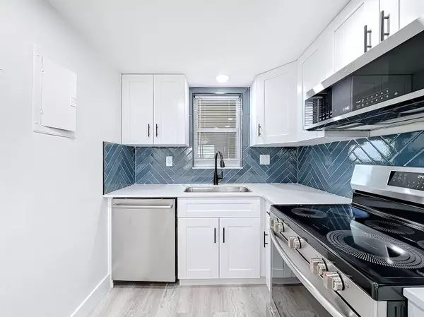 Davie, FL 33328,3150 W Rolling Hills CIR 606