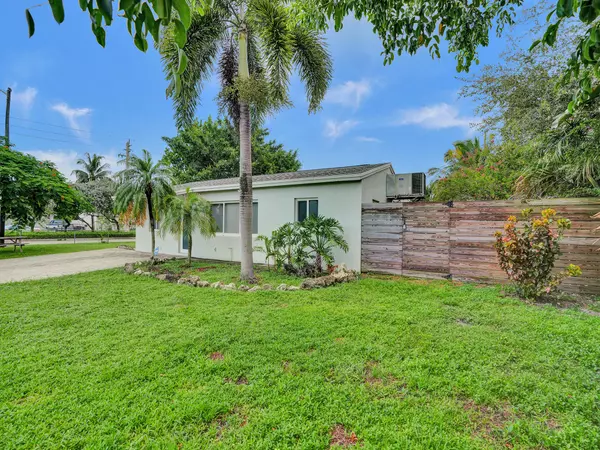 Oakland Park, FL 33334,601 NE 59th CT