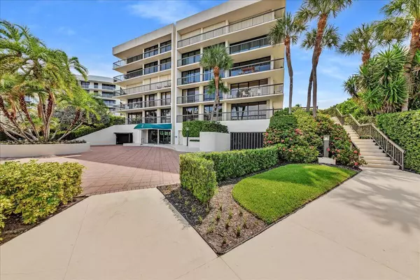 Palm Beach, FL 33480,3390 S Ocean BLVD 201