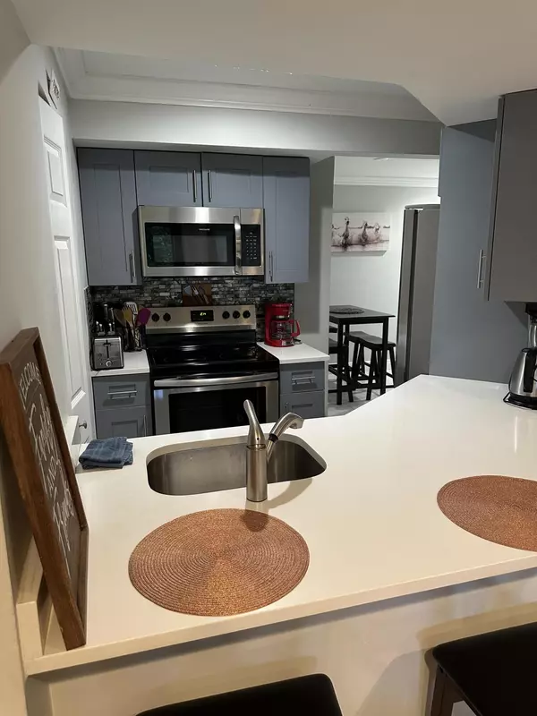 Wellington, FL 33414,12725 Shoreline DR 6 C