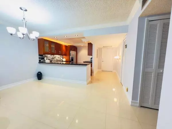 Pompano Beach, FL 33069,3080 N Course DR 202