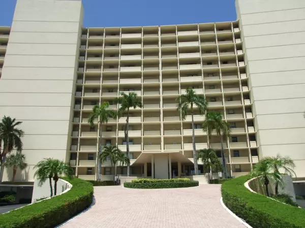 130 Lakeshore DR 522, North Palm Beach, FL 33408