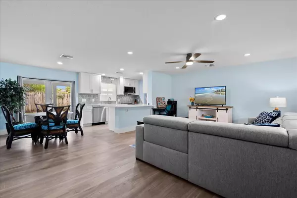 Jupiter, FL 33469,1520 Treemont AVE