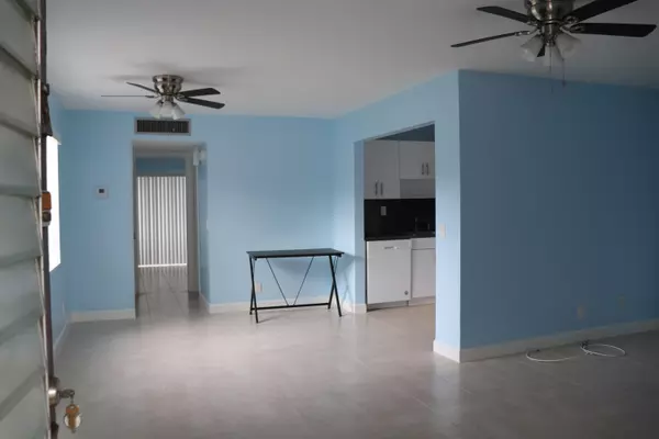 Delray Beach, FL 33484,464 Burgundy J 464
