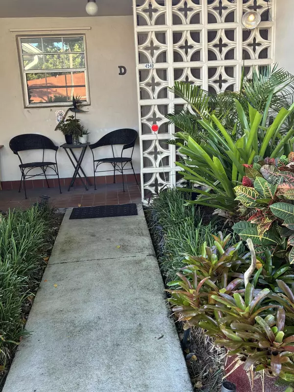 Delray Beach, FL 33445,4540 NW 3rd CT C