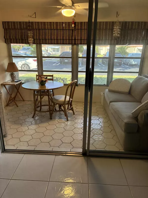 Delray Beach, FL 33445,4540 NW 3rd CT C