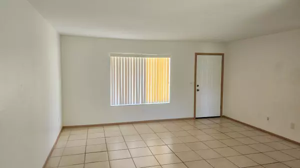 Port Saint Lucie, FL 34983,651 NW Sharpe ST