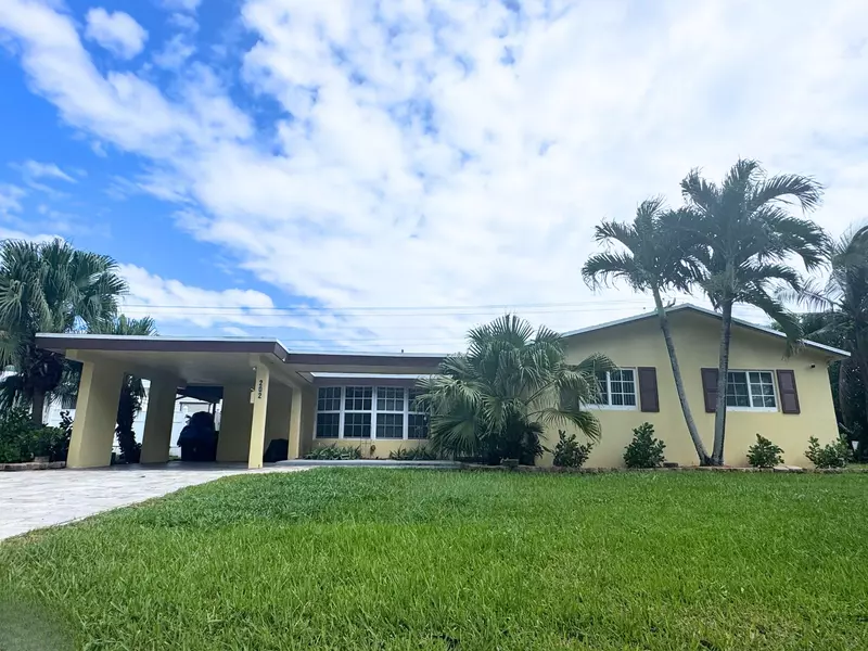 202 SW 52nd AVE, Plantation, FL 33317
