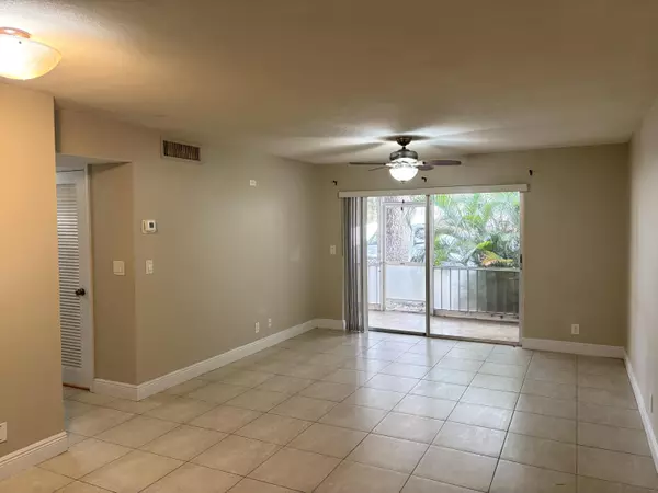 Boca Raton, FL 33486,620 NW 13th ST 11