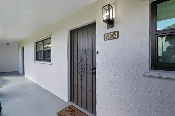 Boynton Beach, FL 33426,1921 W Woolbright RD B104