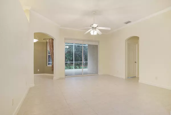 Port Saint Lucie, FL 34983,430 NW Dover CT