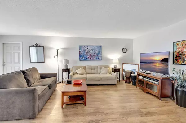 Delray Beach, FL 33445,170 E High Point TER Apt B