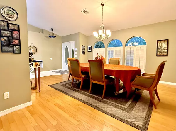 Vero Beach, FL 32962,2065 SW 19th AVE