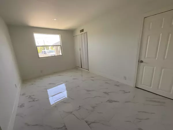 West Palm Beach, FL 33405,3007 Georgia AVE