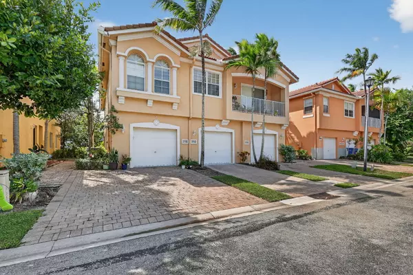 Riviera Beach, FL 33404,1756 Carvelle DR