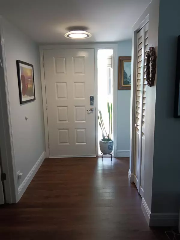 Boca Raton, FL 33433,5900 Camino Del Sol 203