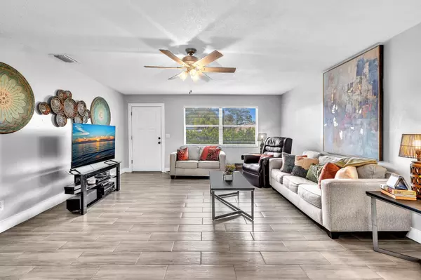 West Palm Beach, FL 33401,1434 7th ST