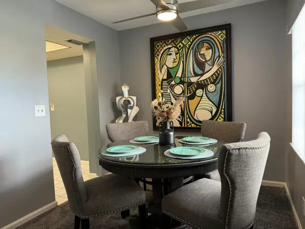 Palm Beach Gardens, FL 33410,10000 N N Meridian WAY 15