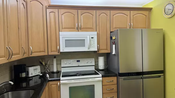 2841 Somerset DR 112, Lauderdale Lakes, FL 33311