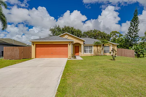 1265 SW Albenga AVE, Port Saint Lucie, FL 34953