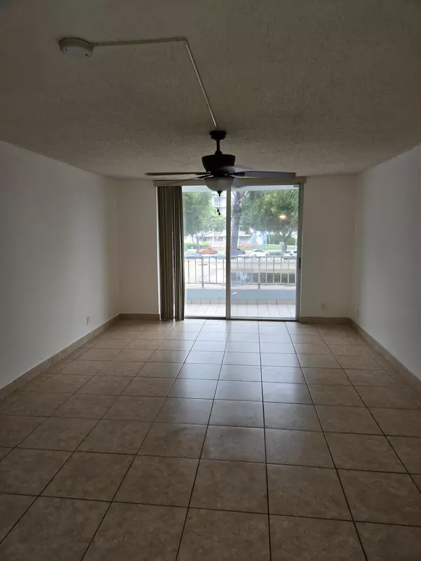 West Palm Beach, FL 33401,500 Executive Center DR 2k