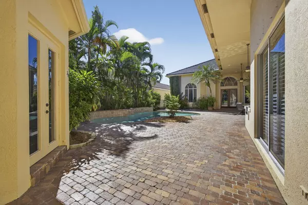 Palm Beach Gardens, FL 33418,213 Coconut Key DR