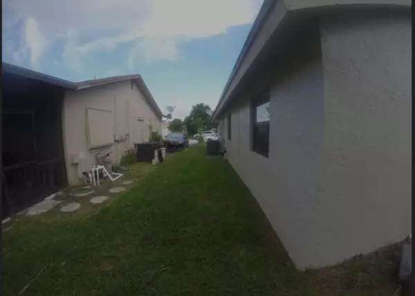 Boca Raton, FL 33428,22761 SW 64th WAY