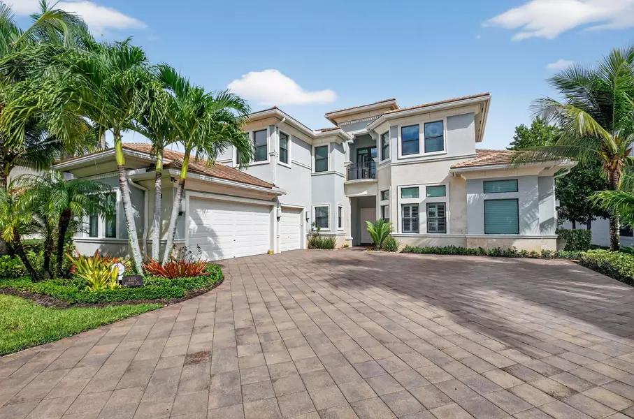 16804 Strasbourg LN, Delray Beach, FL 33446