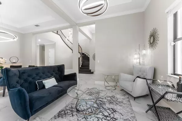 Boynton Beach, FL 33472,8195 Grand Prix LN