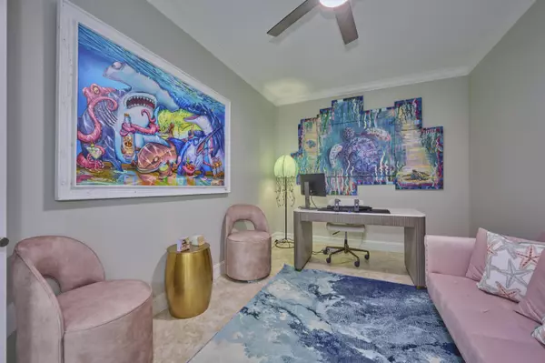 Hutchinson Island, FL 34949,4160 N Highway A1a 1002