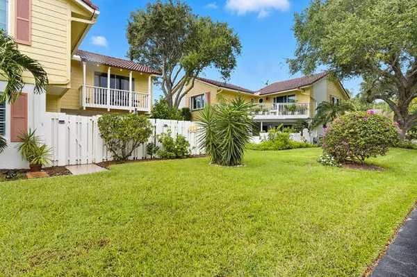 Jupiter, FL 33477,111 Seabreeze CIR