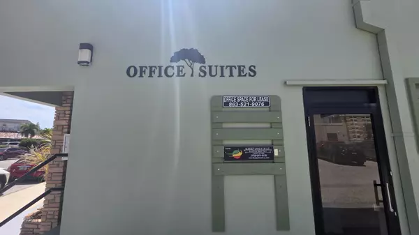 Fort Pierce, FL 34950,117 N 5th ST