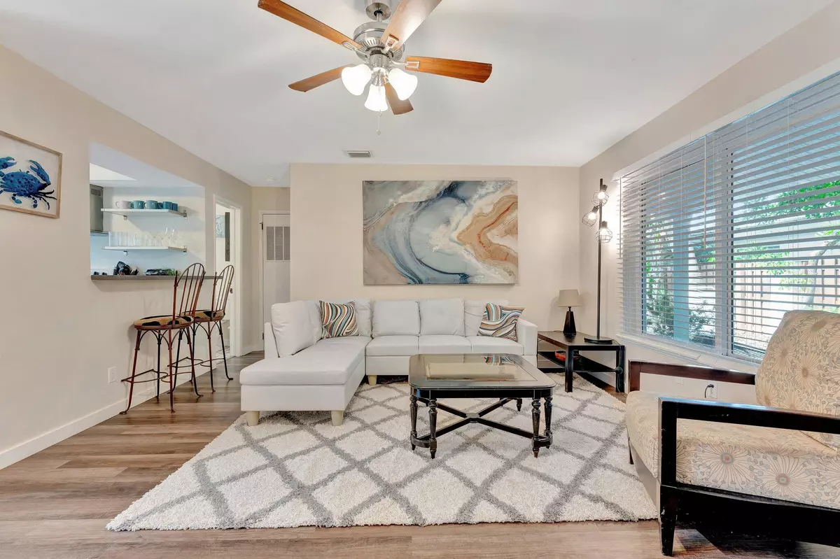 Pompano Beach, FL 33062,3208 Marine DR 3