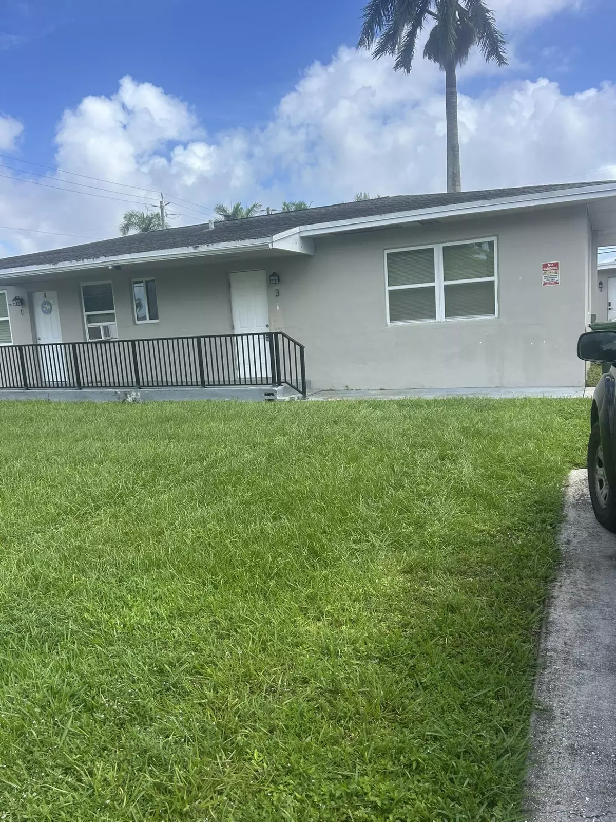 Palm Springs, FL 33461,3890 Lakewood RD 3
