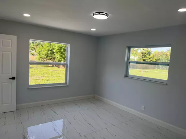 Boca Raton, FL 33486,1720 SW 13th ST