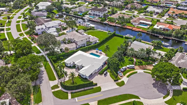 North Palm Beach, FL 33408,839 Country Club DR