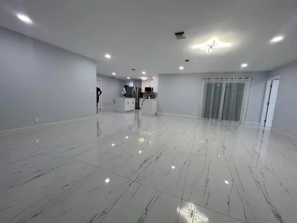 Boca Raton, FL 33486,1720 SW 13th ST