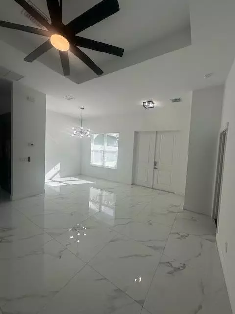 Port Saint Lucie, FL 34953,1726 SW California BLVD