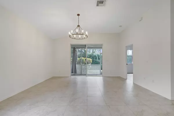 Delray Beach, FL 33484,147 Coconut Key LN