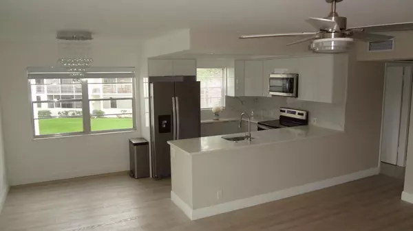 Boca Raton, FL 33434,271 Fanshaw G