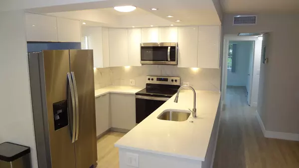 Boca Raton, FL 33434,271 Fanshaw G