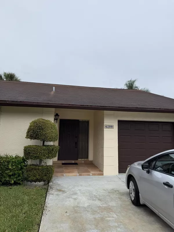 6289 Red Cedar CIR, Greenacres, FL 33463