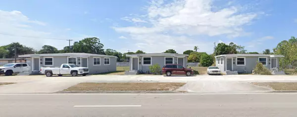 Clewiston, FL 33440