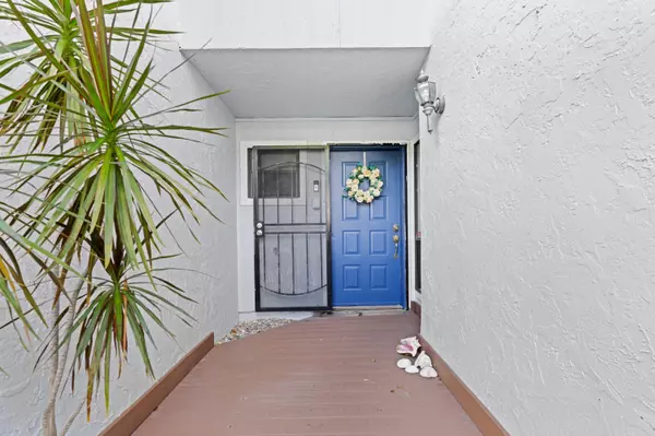 West Palm Beach, FL 33406,1719 Woodbridge Lakes CIR